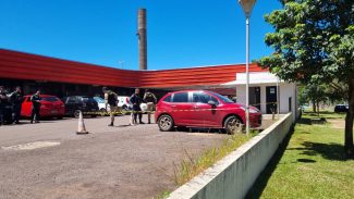 Homem é encontrado morto dentro de carro na UPA Tancredo Neves