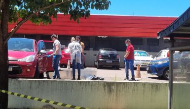 Imagem referente a Homem encontrado morto dentro de carro na UPA Tancredo é identificado