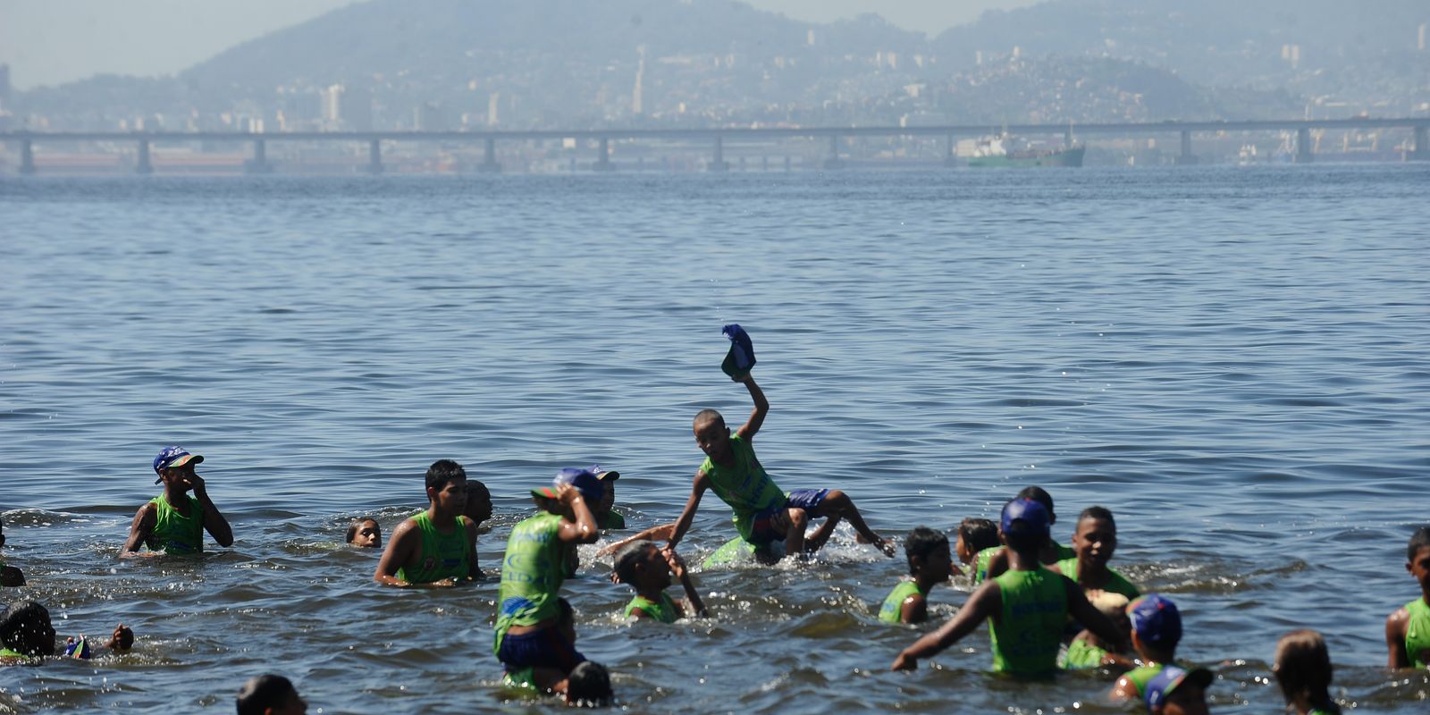 Bombeiros do RJ abrem 5 mil vagas para o Projeto Botinho 2026 Imagem referente a Bombeiros do RJ abrem 5 mil vagas para o Projeto Botinho 2026