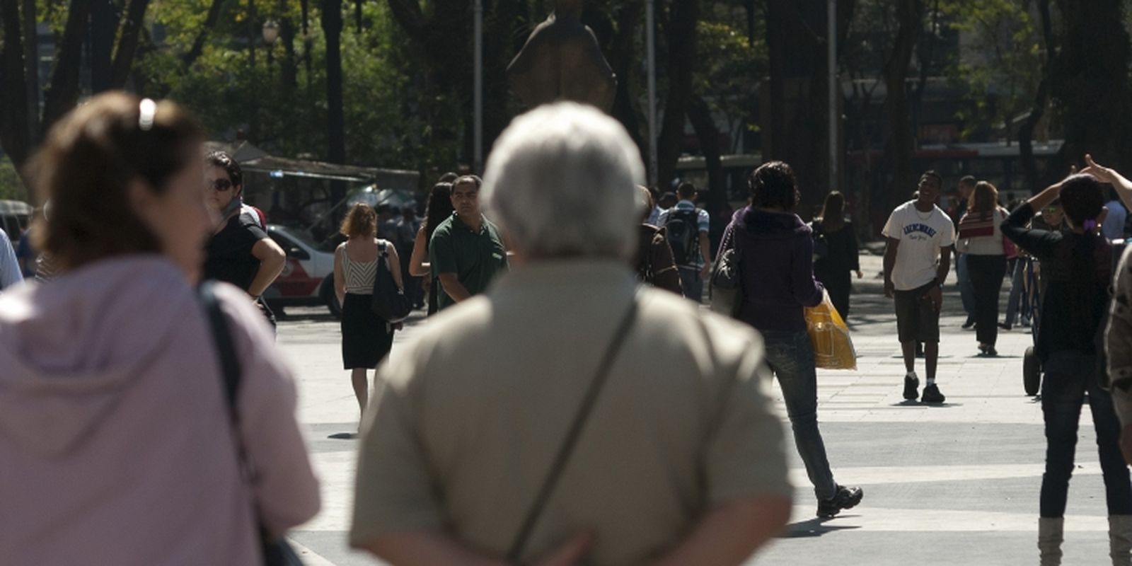 Primeira vara de atenção a idosos faz um ano e é referência no país