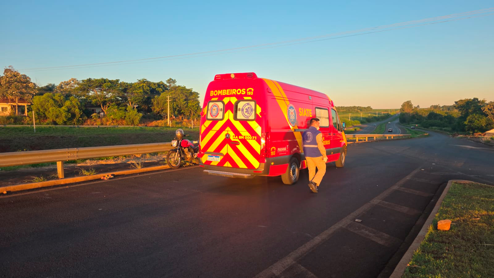 Motociclista fica ferido após acidente na BR-163, em Toledo