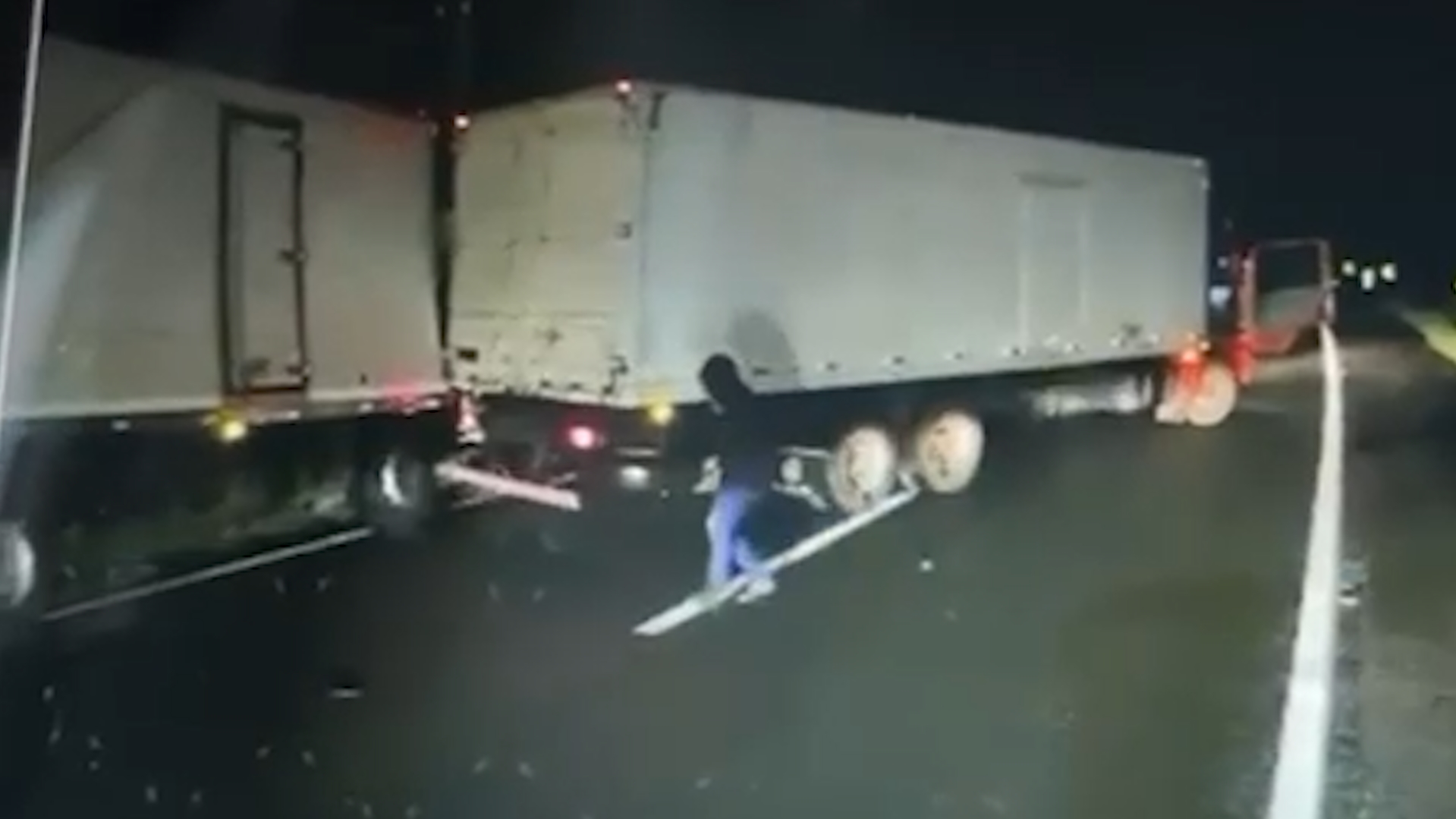 Vídeo mostra assalto com outra carreta e sequência que levou a acidente com seis mortos na BR-116