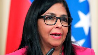 Delcy Rodríguez toma posse como presidente interina da Venezuela