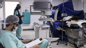 Ebserh abre inscrições para médicos com salários de até R$ 19,1 mil