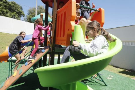 Colônias de férias oferecem diversão para as crianças e sossego para os pais nos Centros de Convivência de Cascavel Imagem referente a Colônias de férias oferecem diversão para as crianças e sossego para os pais nos Centros de Convivência de Cascavel
