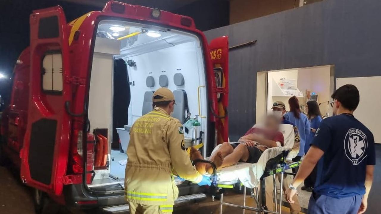 Homem é ferido por arma branca e encaminhado ao HU em Cascavel Homem é ferido por arma branca e encaminhado ao HU em Cascavel