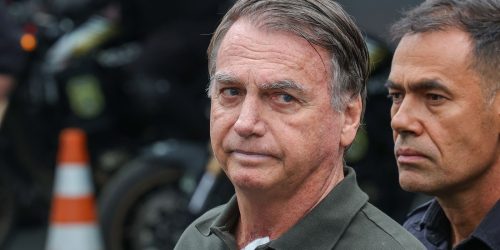 Moraes autoriza Bolsonaro a fazer exames no hospital após sofrer queda Imagem referente a Moraes autoriza Bolsonaro a fazer exames no hospital após sofrer queda