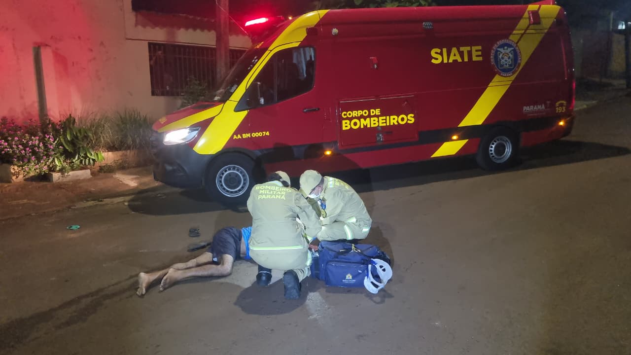 Ciclista sofre corte profundo na cabeça após acidente no Bairro Interlagos