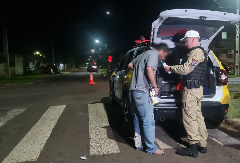 Motorista que causou acidente no Bairro Alto Alegre é detido por embriaguez Motorista que causou acidente no Bairro Alto Alegre é detido por embriaguez