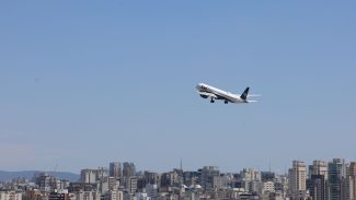 Preço médio das passagens aéreas cai 20% em novembro