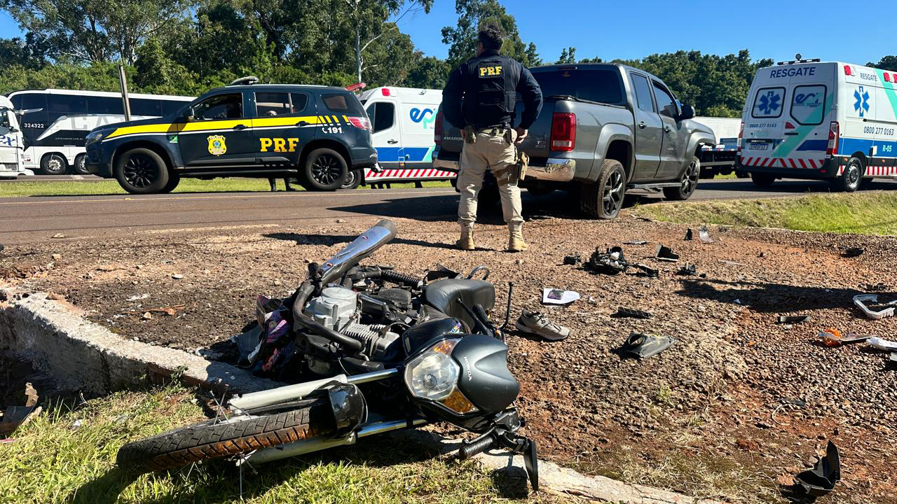 Motorista de caminhonete ficou em estado de choque após acidente com morte, diz PRF Motorista de caminhonete ficou em estado de choque após acidente com morte, diz PRF
