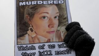 Mãe e poetisa: quem era a mulher morta pela polícia nos EUA