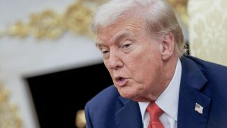 Senado dos EUA aprova resolução para barrar Trump contra Venezuela