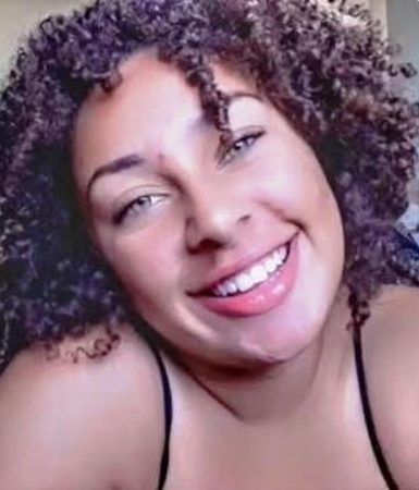 Imagem referente a Luto e comoção: Eduarda, 20, não resiste após acidente com moto e pedestre