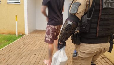 Imagem referente a Com carro importado, homem é detido com grande quantidade de cocaína e arma de fogo