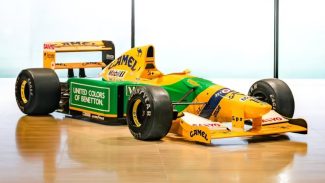 Carro da primeira vitória de Michael Schumacher na Fórmula 1 vai a leilão