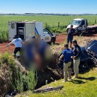 Corpo da mulher que morreu em grave acidente na BR-163, em Cascavel é recolhido Imagem referente a Corpo da mulher que morreu em grave acidente na BR-163, em Cascavel é recolhido