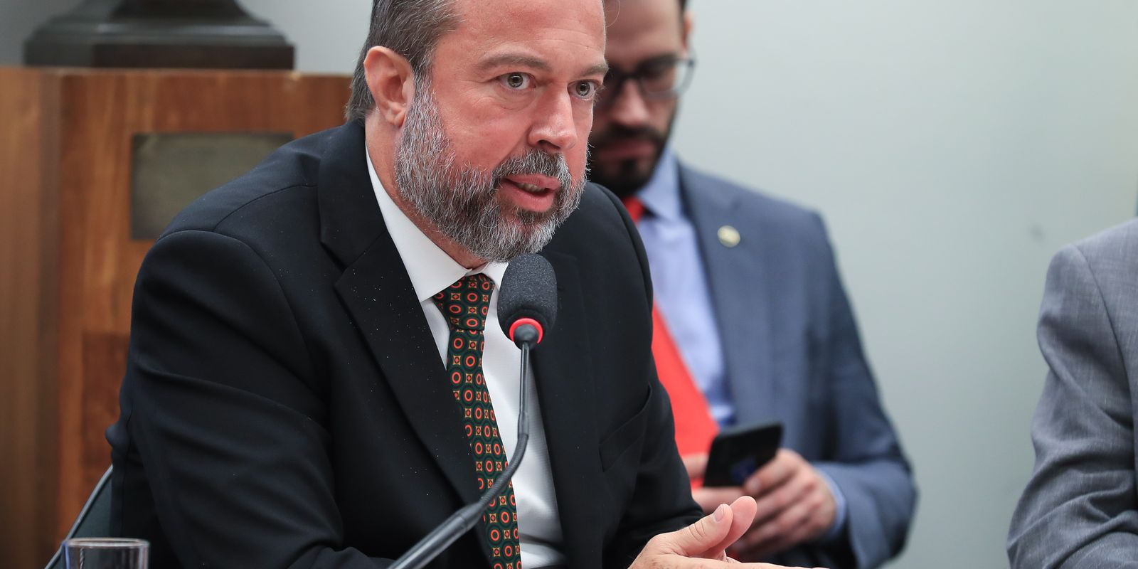 Brasil busca ampliar com sauditas parcerias em minerais críticos Brasil busca ampliar com sauditas parcerias em minerais críticos