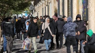 Trump anuncia tarifas de 25% a países que negociarem com Irã