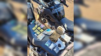 PM fecha ponto de tráfico de drogas no bairro Universitário