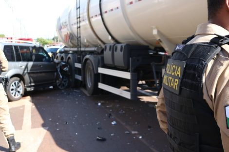 Perseguição termina em acidente e revela Pajero furtada com placas de Cascavel Perseguição termina em acidente e revela Pajero furtada com placas de Cascavel