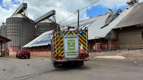 Empresa no 14 de Novembro é evacuada após explosão Empresa no 14 de Novembro é evacuada após explosão