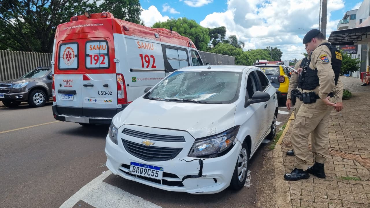 Motociclista fica ferido após colisão com Onix no Parque São Paulo
