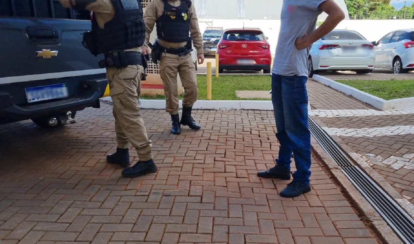 Devendo R$ 3 mil em pensão alimentícia, homem é preso pela PM em Cascavel