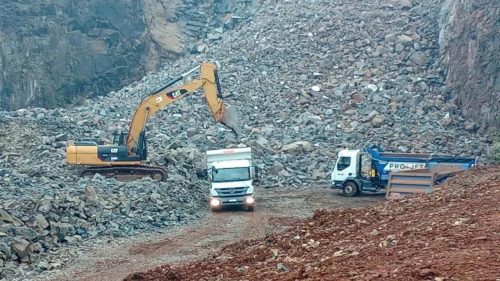 DER alerta para interdição temporária da PR-445 para detonação de rochas nesta quinta-feira DER alerta para interdição temporária da PR-445 para detonação de rochas nesta quinta-feira