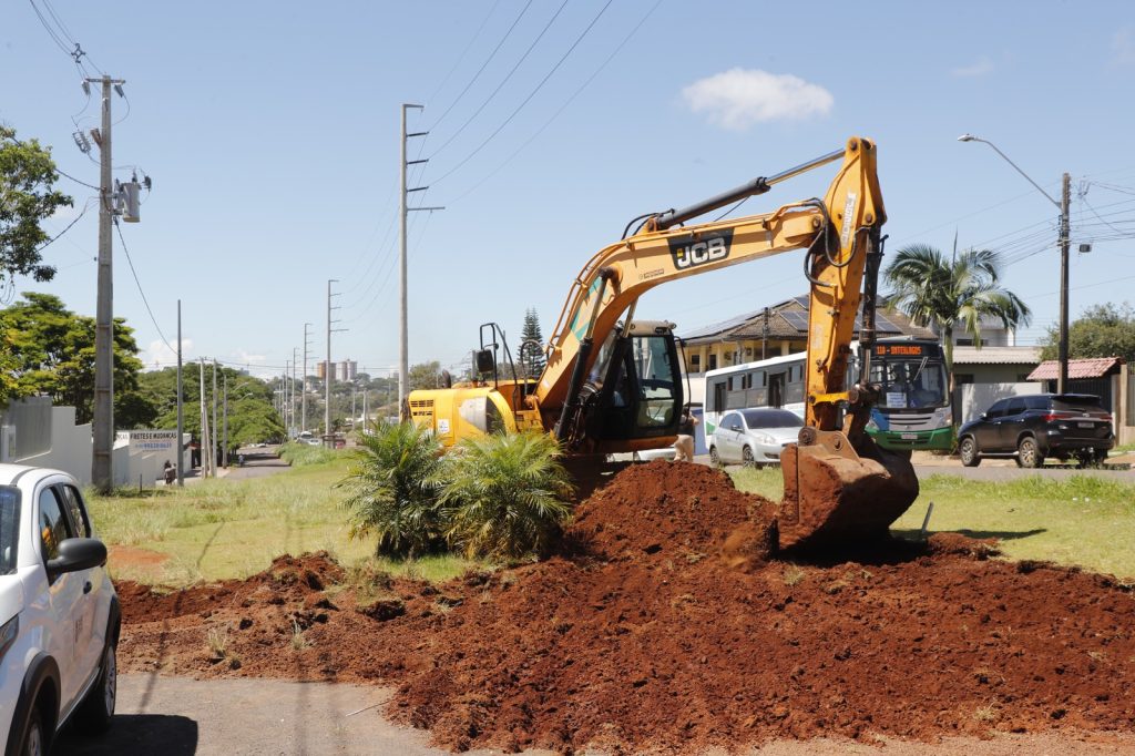Prefeitura de Cascavel começa obras de asfalto no Interlagos e no Brasmadeira