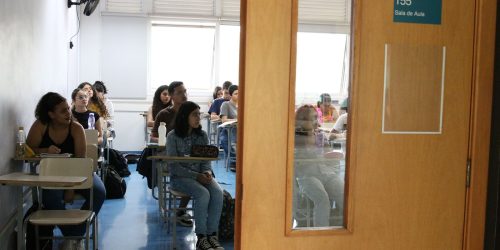 Vestibular da USP vai cobrar obras indígenas e quadrinhos Imagem referente a Vestibular da USP vai cobrar obras indígenas e quadrinhos