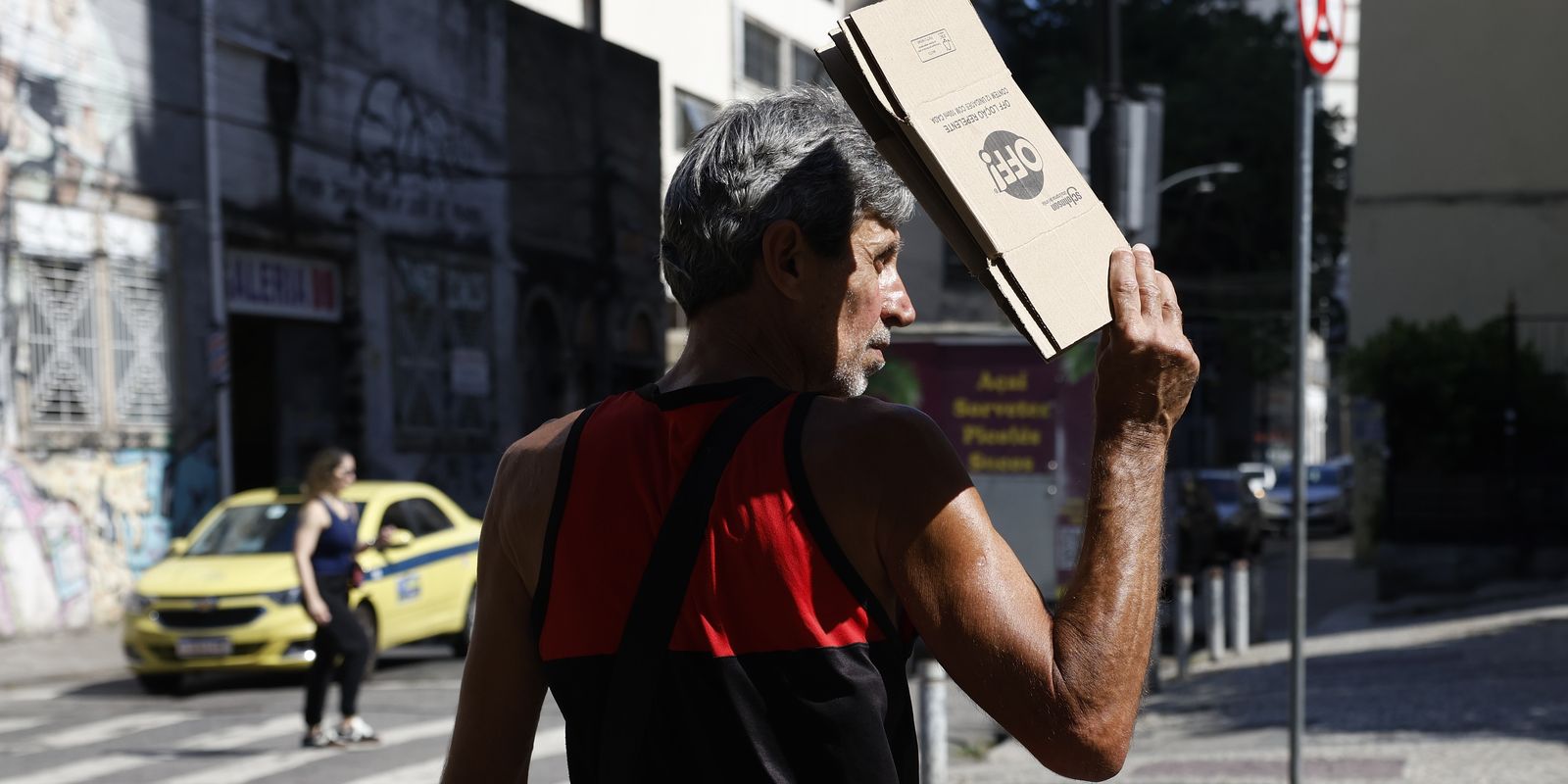 Defensorias acionam Justiça por medidas para enfrentar calor no Rio