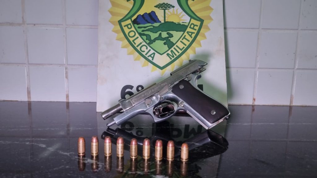 Homem atira contra a própria perna e vai parar na UPA em Cascavel Homem atira contra a própria perna e vai parar na UPA em Cascavel