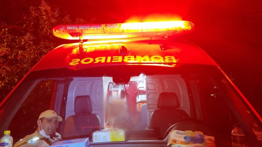 Mulher sofre queimaduras após explosão de fogareiro improvisado no bairro Brasmadeira