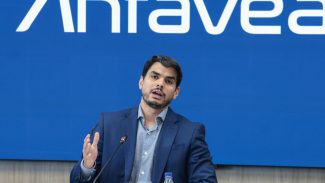 Anfavea projeta crescimento de 3,7% na produção de veículos para 2026