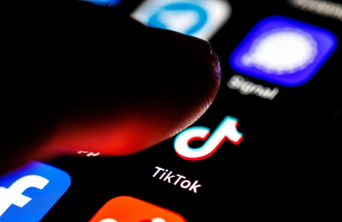 TikTok é notificado pelo Procon por suspeitas de conteúdo enganoso TikTok é notificado pelo Procon por suspeitas de conteúdo enganoso