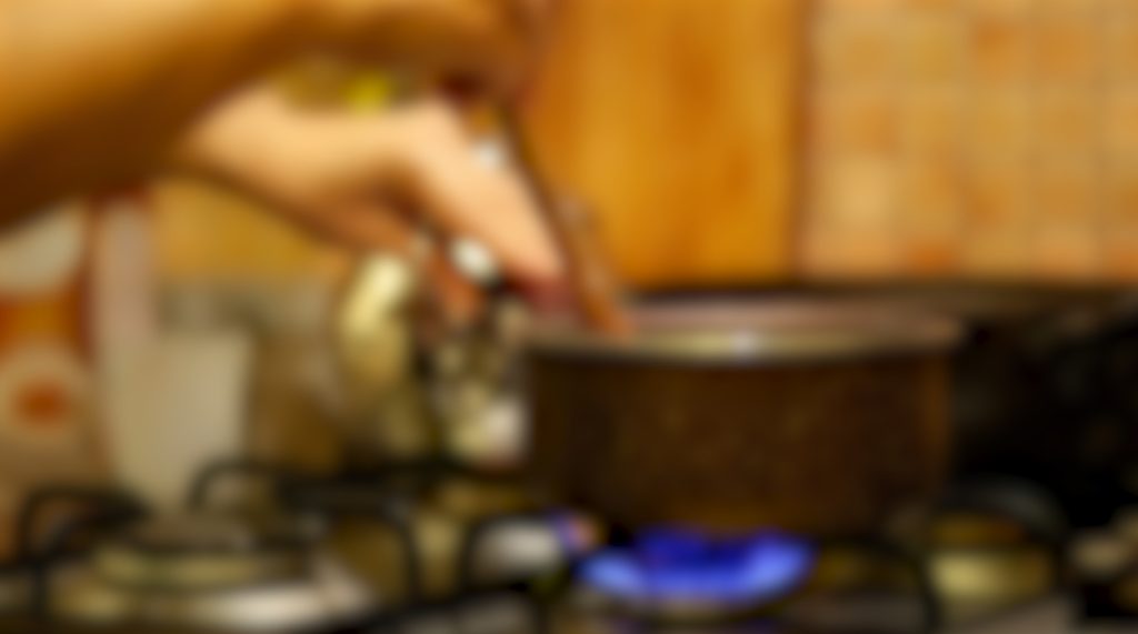 Homem não gosta do jantar e agride violentamente a esposa em Ubiratã Homem não gosta do jantar e agride violentamente a esposa em Ubiratã