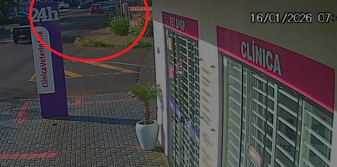 Vídeo mostra por outro ângulo a colisão entre carro e veículo elétrico no Santa Cruz