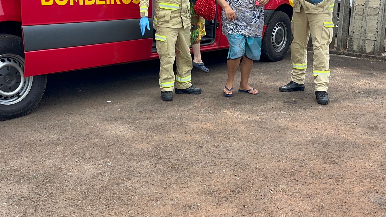 Jovem sofre ferimento na cabeça em acidente doméstico no Cascavel Velho