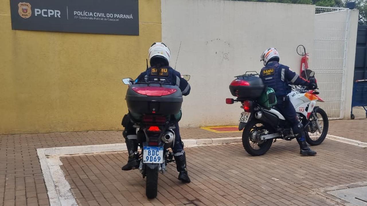 Detido por furto de carro é socorrido pelo Samu na Delegacia