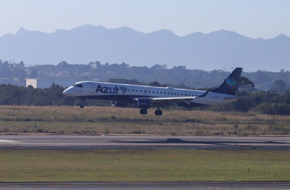 Azul abre vaga com contratação efetiva para Aeroporto de Foz do Iguaçu
