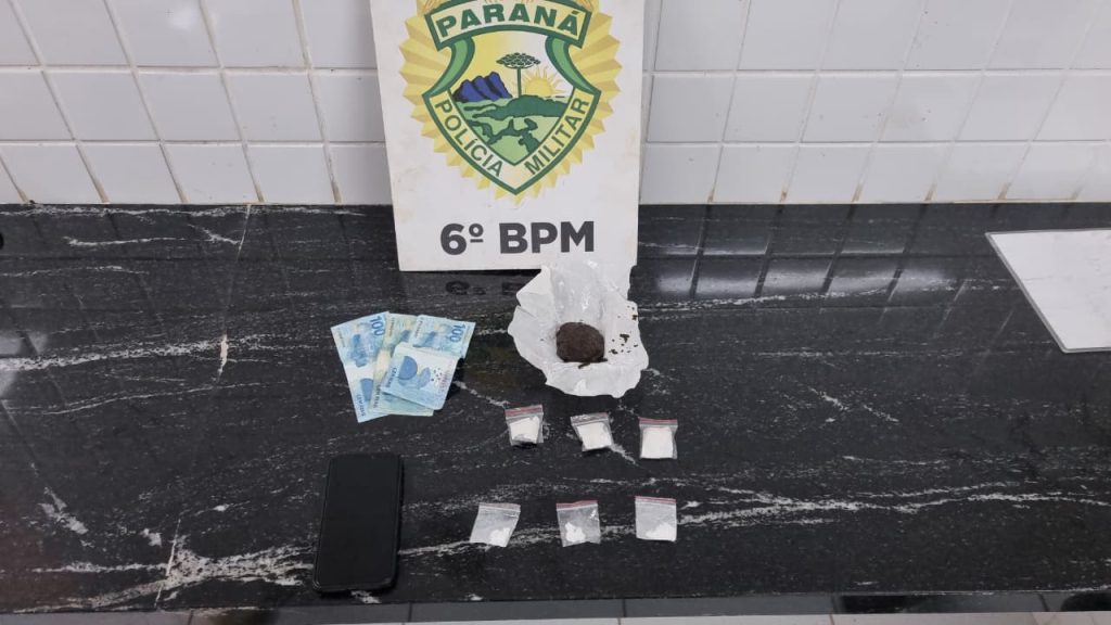 Adolescente de moto é parado em blitz e apreendido com drogas na pochete em Cascavel