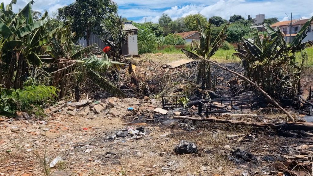 Incêndio ameaça residências no Pioneiros Catarinenses