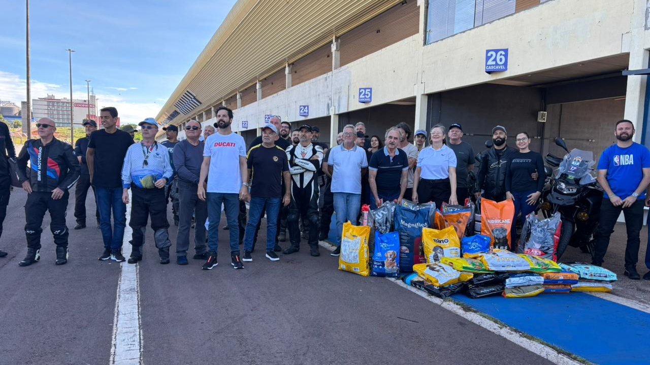 Evento de motociclistas arrecada mais de 300 quilos de alimento para o Banco de Ração de Cascavel