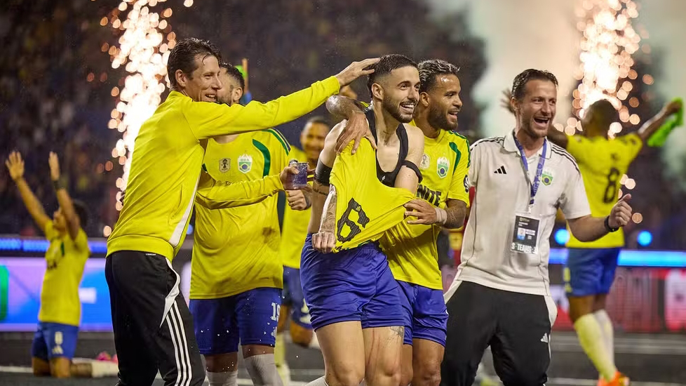 Com show em quadra, Brasil bate o Chile por 6x2 e levanta a taça da Copa do Mundo da Kings League