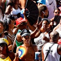 Ativistas denunciam 'blackface' em fantasias de carnaval Imagem referente a Ativistas denunciam 'blackface' em fantasias de carnaval