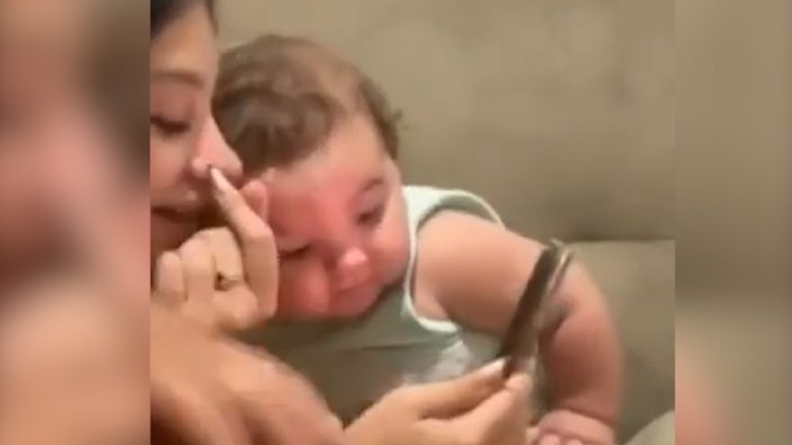 É daqui! Vídeo de bebê ‘fofoqueira’ viraliza e tem repercussão nacional