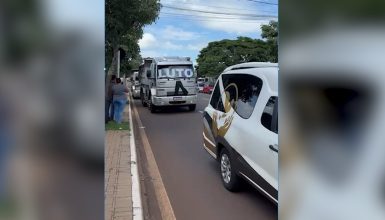 Imagem referente a Vídeo: ‘Buzinaço’ marca última homenagem ao caminhoneiro Marciano Rodrigo Kuhn