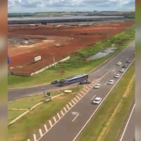 Imagem referente a Flagrante aéreo: Vídeo mostra abordagem que resultou em grande apreensão de contrabando