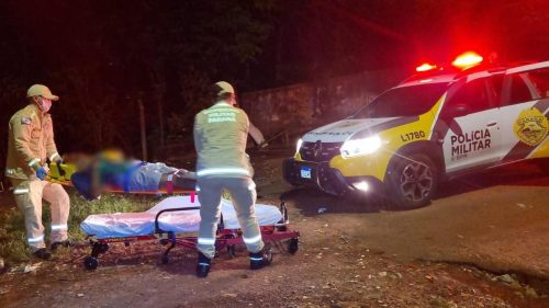 Homem de 45 anos é espancado no bairro Esmeralda, em Cascavel Homem de 45 anos é espancado no bairro Esmeralda, em Cascavel